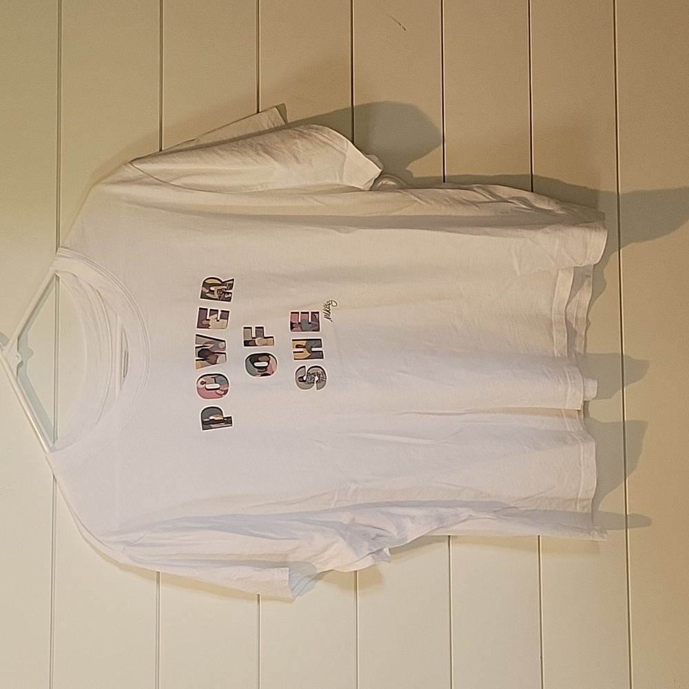 ATHLETA POWER OF SHE SHORT SLEEVE TEE